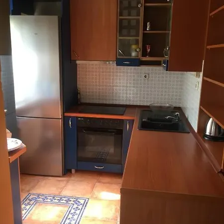 Center, Private Garage, Danube & Fortress, 3 Bdrm 2 Bath Novi Sad Exterior photo